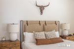 2nd Guest- King Bed & Terrific Decor 